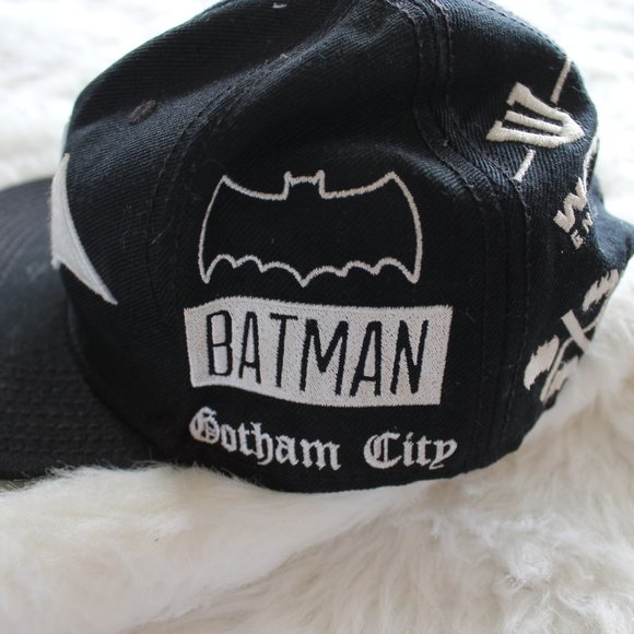 *VERY RARE* CHINA Black Batman Official Merch Snapback w/detailed embroidery - Picture 7 of 7